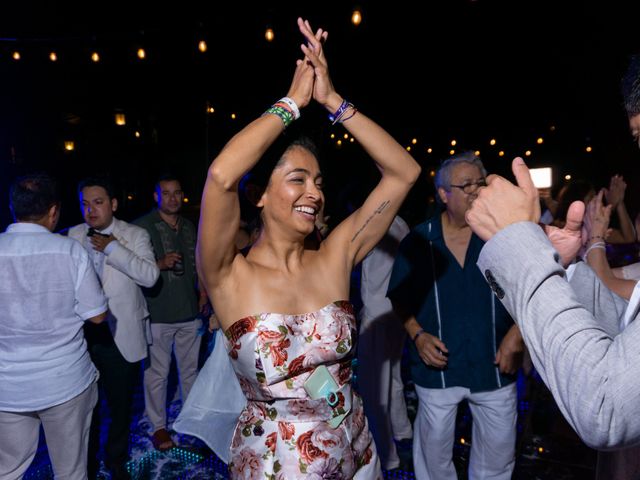 La boda de Odín y Elizabeth en Cancún, Quintana Roo 100