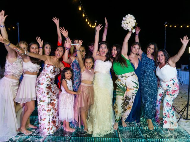La boda de Odín y Elizabeth en Cancún, Quintana Roo 103