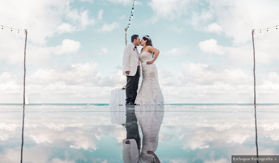 La boda de Odín y Elizabeth en Cancún, Quintana Roo