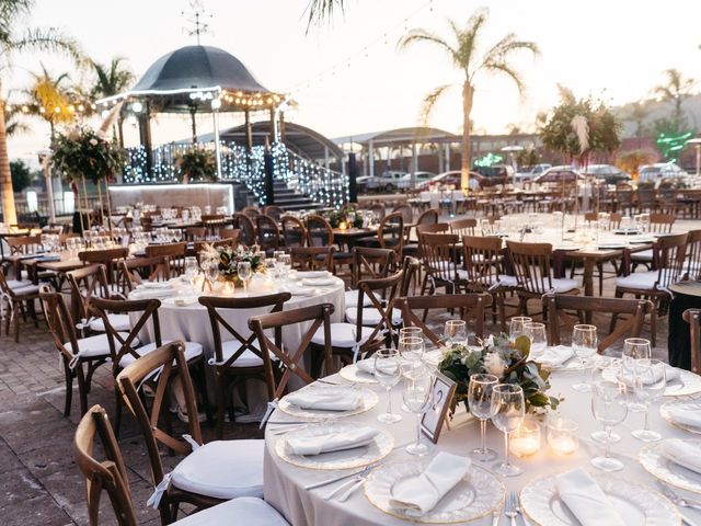 La boda de Brenda y Joel en Acatlán de Juárez, Jalisco 3
