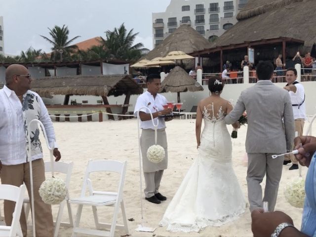 La boda de Adolfo  y Azalia  en Cancún, Quintana Roo 2