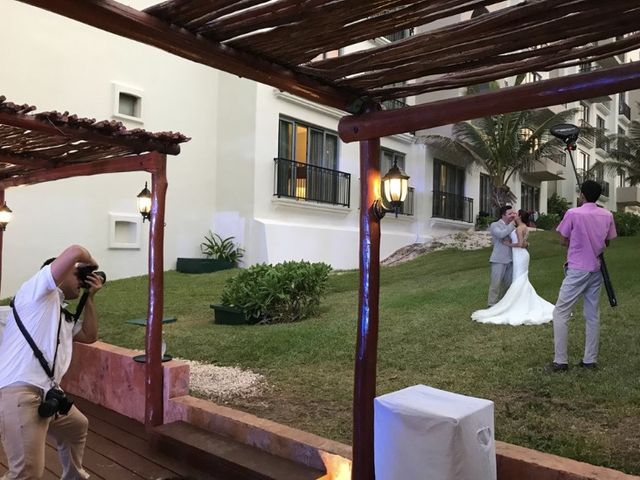 La boda de Adolfo  y Azalia  en Cancún, Quintana Roo 15