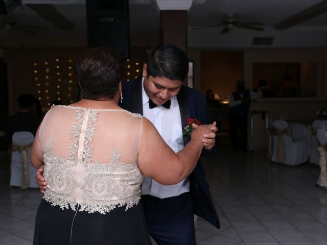 La boda de Emmanuel  y Lizbeth  en Acuña, Coahuila 5