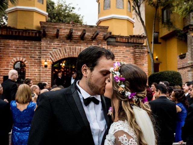La boda de Poncho y Alexia en Chapala, Jalisco 23