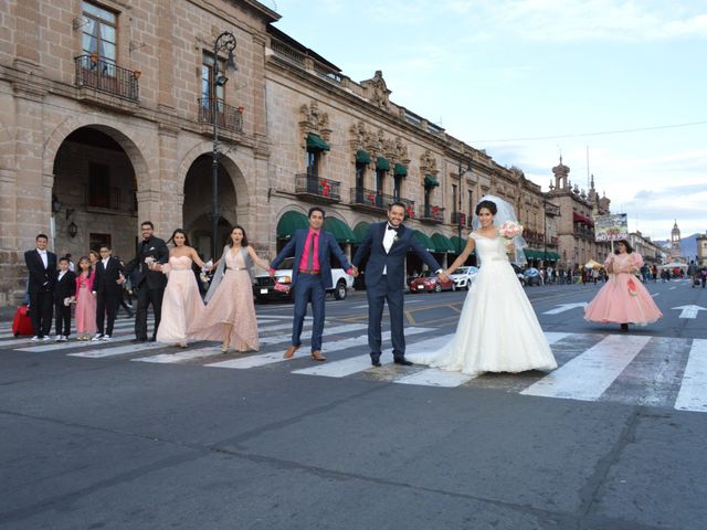 La boda de Orlando y Laura Gisela en Morelia, Michoacán 23