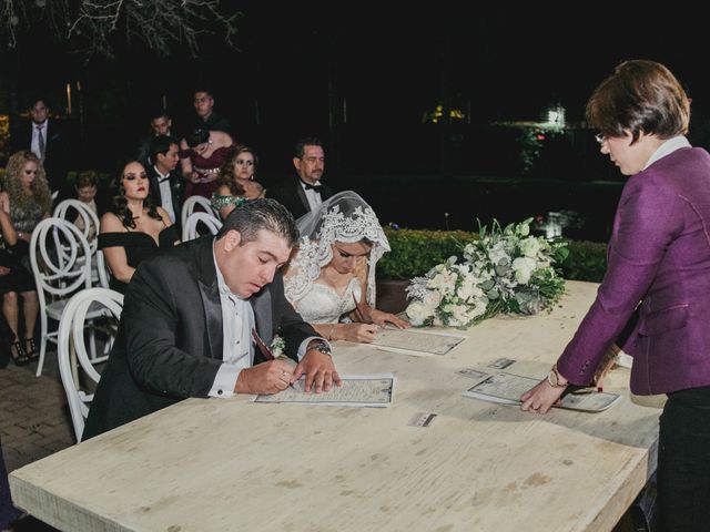 La boda de Misael y Carolina en León, Guanajuato 17