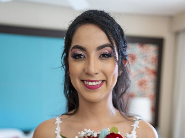 La boda de Adrián y Alejandra en Cancún, Quintana Roo 32