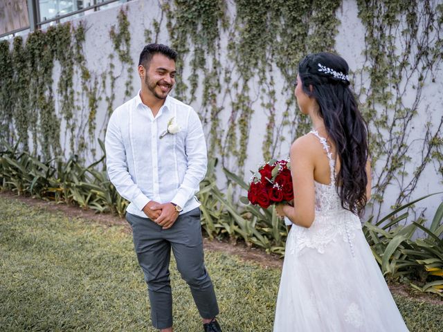 La boda de Adrián y Alejandra en Cancún, Quintana Roo 36