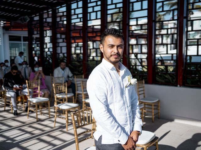 La boda de Adrián y Alejandra en Cancún, Quintana Roo 41