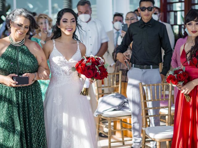 La boda de Adrián y Alejandra en Cancún, Quintana Roo 44