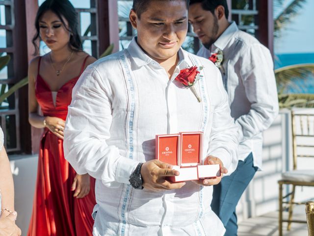 La boda de Adrián y Alejandra en Cancún, Quintana Roo 53