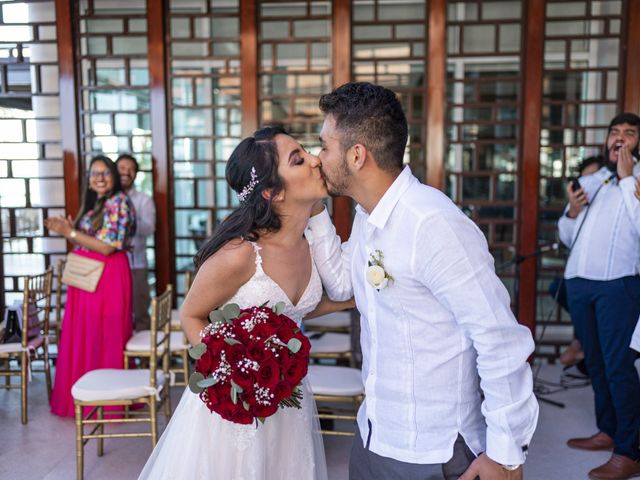 La boda de Adrián y Alejandra en Cancún, Quintana Roo 61