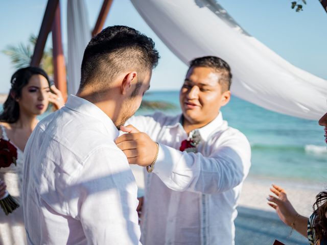 La boda de Adrián y Alejandra en Cancún, Quintana Roo 65