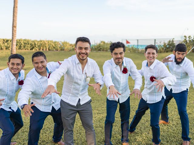 La boda de Adrián y Alejandra en Cancún, Quintana Roo 68