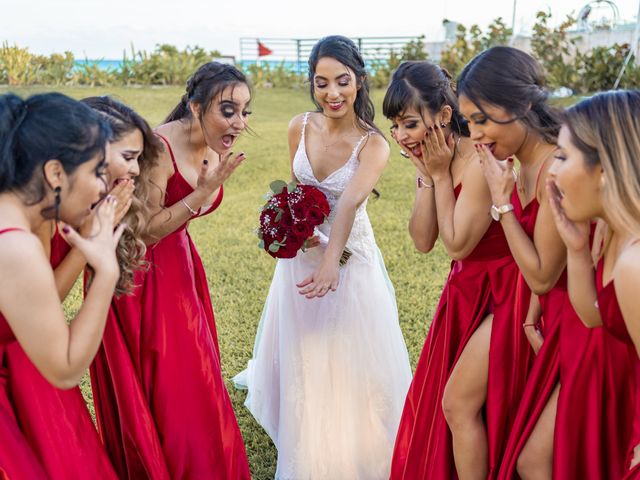 La boda de Adrián y Alejandra en Cancún, Quintana Roo 69