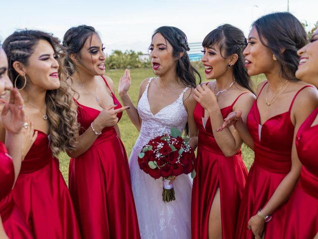 La boda de Adrián y Alejandra en Cancún, Quintana Roo 70