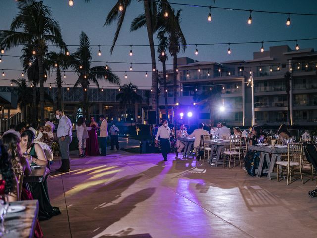 La boda de Adrián y Alejandra en Cancún, Quintana Roo 91