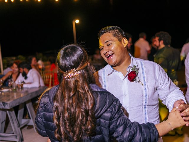 La boda de Adrián y Alejandra en Cancún, Quintana Roo 102