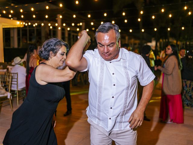 La boda de Adrián y Alejandra en Cancún, Quintana Roo 103