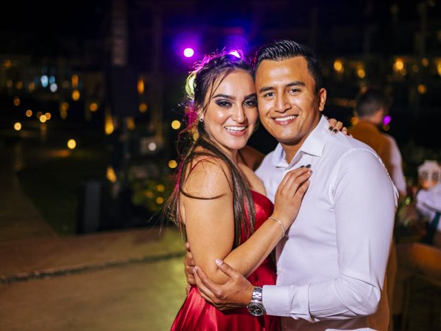 La boda de Adrián y Alejandra en Cancún, Quintana Roo 104