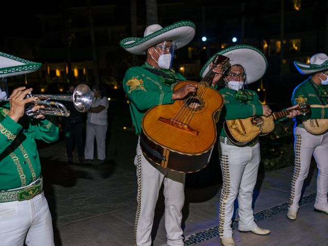 La boda de Adrián y Alejandra en Cancún, Quintana Roo 116