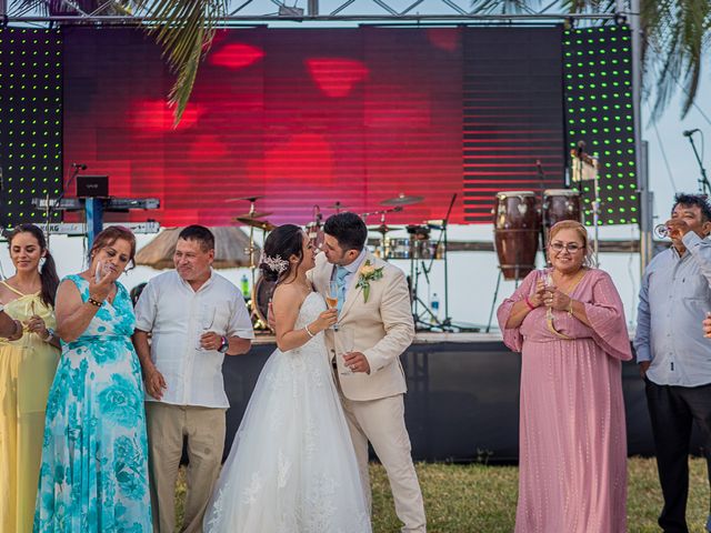 La boda de Tan y Ali en Telchac Puerto, Yucatán 13
