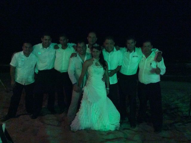 La boda de Ahuitzol Alanis y Marai Viridiana en Nuevo Vallarta, Nayarit 14