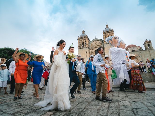 La boda de Leonardo y Mireille en Oaxaca, Oaxaca 38