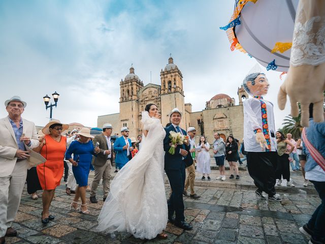 La boda de Leonardo y Mireille en Oaxaca, Oaxaca 43