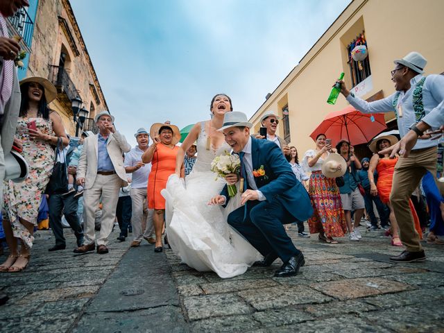 La boda de Leonardo y Mireille en Oaxaca, Oaxaca 54