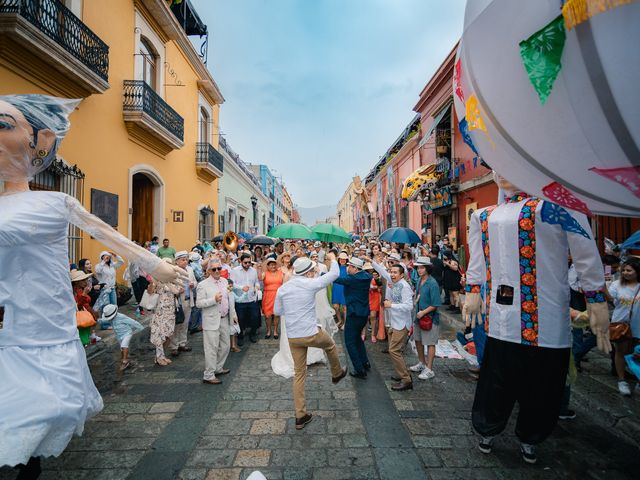 La boda de Leonardo y Mireille en Oaxaca, Oaxaca 55