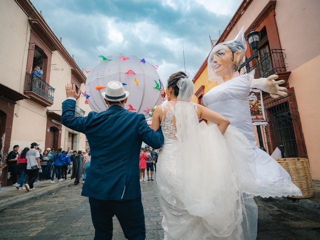 La boda de Leonardo y Mireille en Oaxaca, Oaxaca 57
