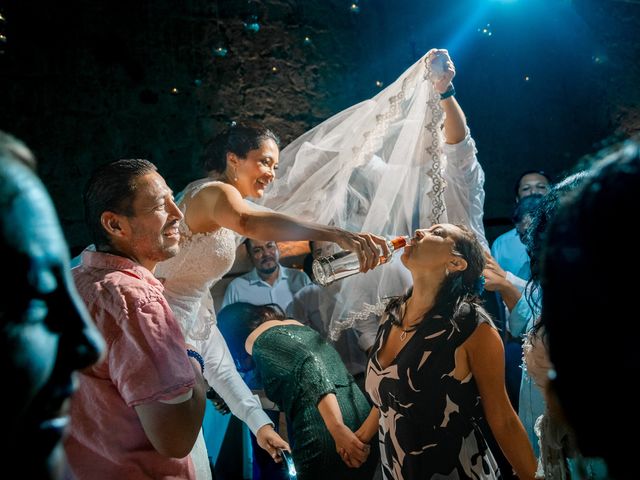 La boda de Leonardo y Mireille en Oaxaca, Oaxaca 107