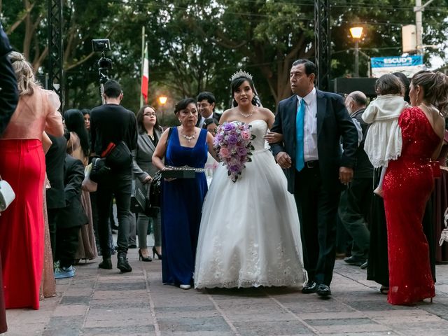 La boda de Daniel y Elizabeth en Coyoacán, Ciudad de México 26