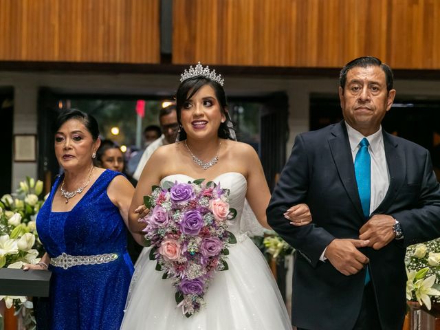 La boda de Daniel y Elizabeth en Coyoacán, Ciudad de México 27