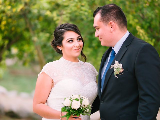 La boda de Carlos y Lizbeth en Tijuana, Baja California 29