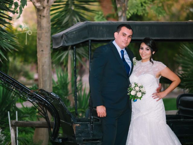 La boda de Carlos y Lizbeth en Tijuana, Baja California 34