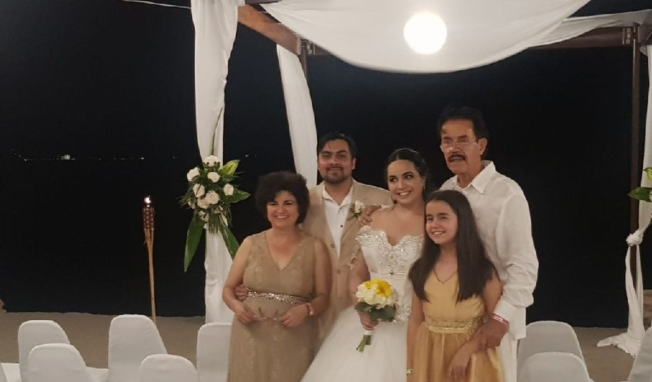 La boda de Oscar y Violeta en Puerto Vallarta, Jalisco