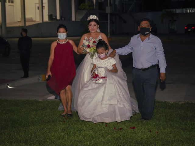 La boda de Agustín y Karla Julissa en Tuxtla Gutiérrez, Chiapas 4