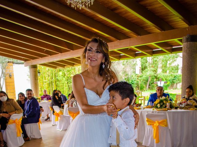 La boda de Mariano y Lisbeth en Morelia, Michoacán 10