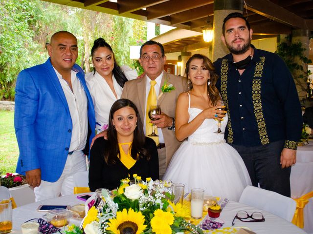 La boda de Mariano y Lisbeth en Morelia, Michoacán 13