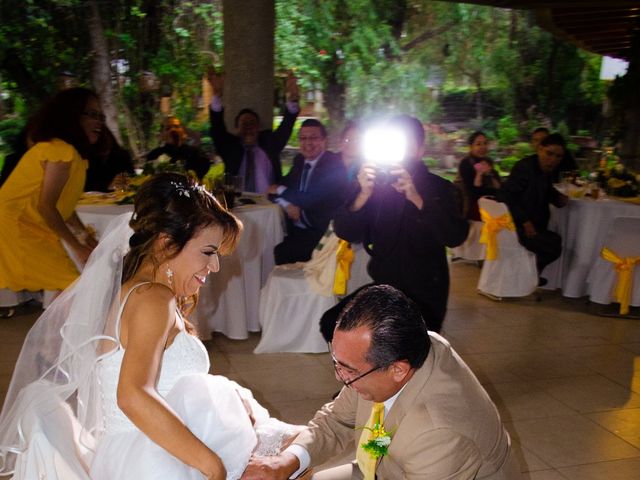 La boda de Mariano y Lisbeth en Morelia, Michoacán 17