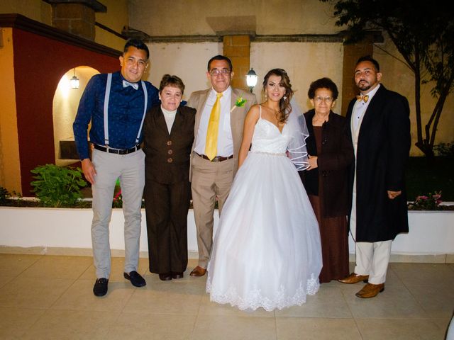 La boda de Mariano y Lisbeth en Morelia, Michoacán 19