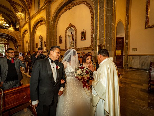 La boda de Ezequiel y Valeria en Naucalpan, Estado México 11