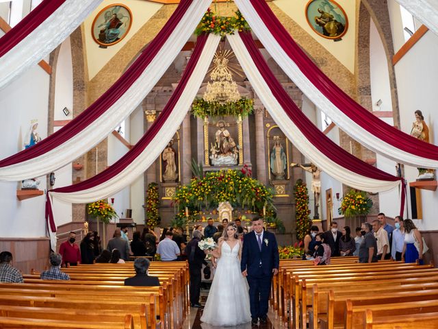La boda de Eduardo y Nicole en Tangamandapio, Michoacán 1