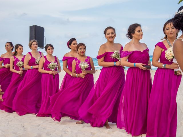 La boda de Arturo y Claudia en Cancún, Quintana Roo 76