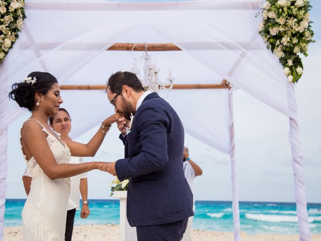 La boda de Arturo y Claudia en Cancún, Quintana Roo 83