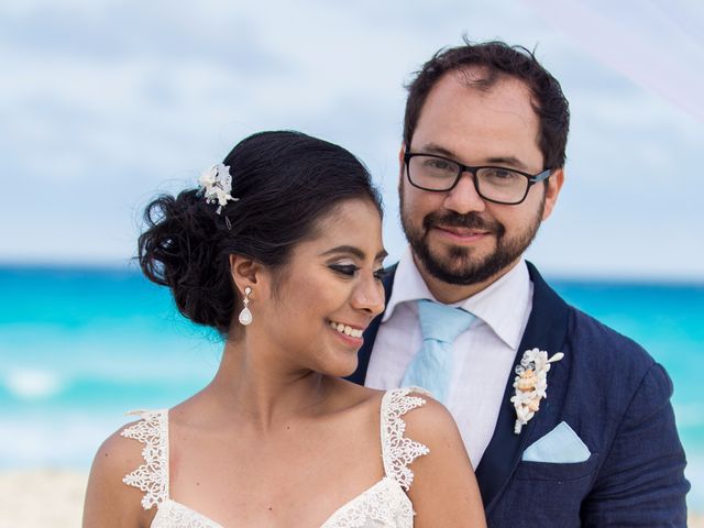 La boda de Arturo y Claudia en Cancún, Quintana Roo 98