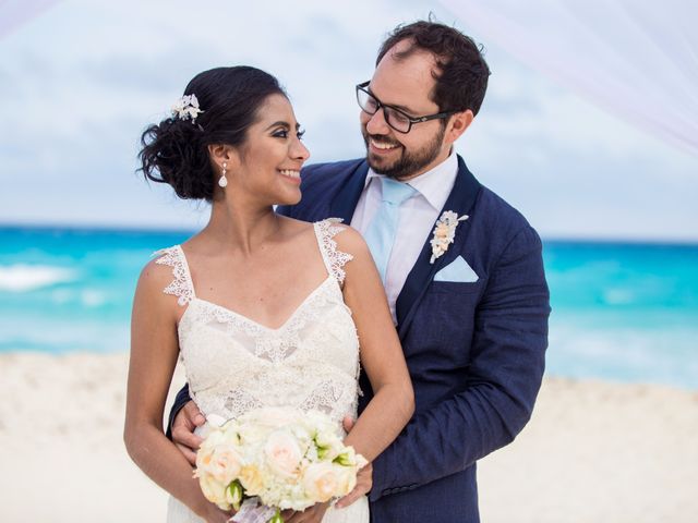 La boda de Arturo y Claudia en Cancún, Quintana Roo 100