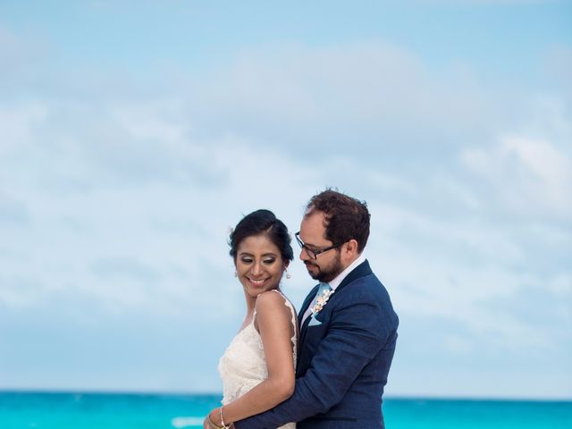 La boda de Arturo y Claudia en Cancún, Quintana Roo 106